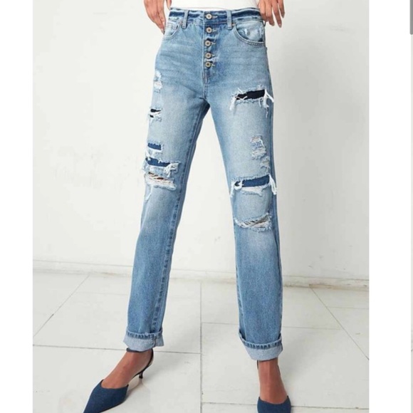 New Kancan High Rise distressed button fly jeans - Picture 3 of 16